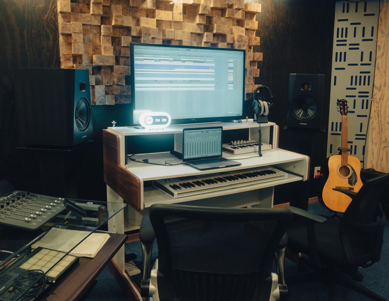 OFF ON ON - Studio 2